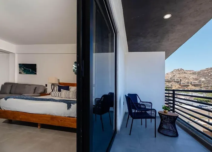 New Listing Luxury In Apartment *